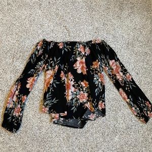 Billabong floral top (off the shoulder)